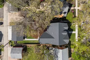 121 N Julian St, Naperville, IL 60540 - Photo 54