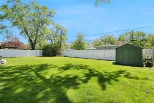 1910 Richard St, Aurora, IL 60506 - Photo 20