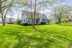 559 E 161st Pl, South Holland, IL 60473 - Photo 2