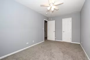 697 Gardenia Ln, Bartlett, IL 60103 - Photo 24