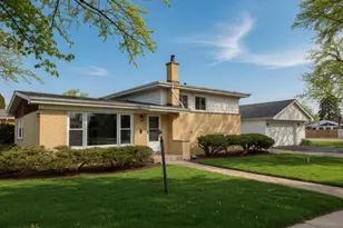 191 Kathleen Ln, Chicago Heights, IL 60411 - Photo 2