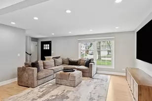 2870 Beckwith Ct, Northbrook, IL 60062 - Photo 10