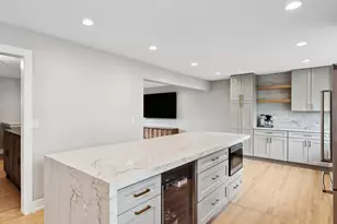 2870 Beckwith Ct, Northbrook, IL 60062 - Photo 6