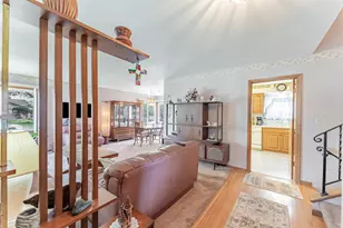 228 S Milton Ave S, Glen Ellyn, IL 60137 - Photo 4