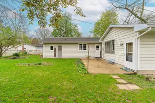 708 Market St, Henry, IL 61537 - Photo 20