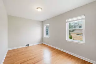 6443 W 26th St, Berwyn, IL 60402 - Photo 14