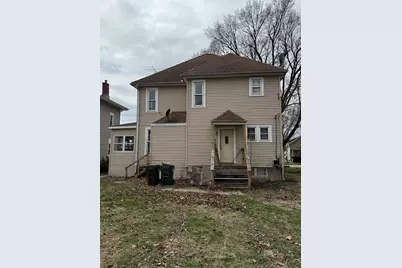 706 Locust Street, Sterling, IL 61081 - Photo 2