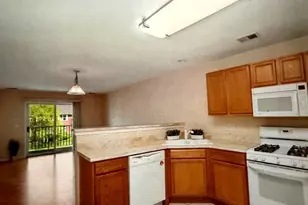 1002 Kensington Dr, Northbrook, IL 60062 - Photo 4