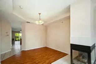 1002 Kensington Dr, Northbrook, IL 60062 - Photo 12