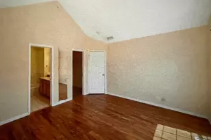 1002 Kensington Dr, Northbrook, IL 60062 - Photo 8