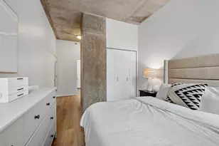 235 W Van Buren St, Chicago, IL 60607 - Photo 8