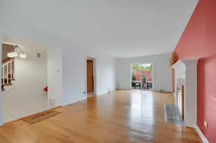 18751 Kings Rd, Homewood, IL 60430 - Photo 8