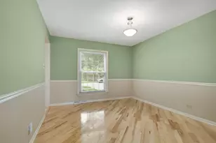 18751 Kings Rd, Homewood, IL 60430 - Photo 10