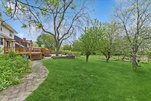 1335 Gaslight Dr, Algonquin, IL 60102 - Photo 2