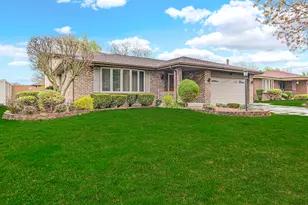 16563 Crescent Ave, Tinley Park, IL 60477 - Photo 2