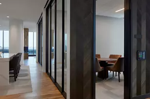 211 N Harbor Dr, Chicago, IL 60601 - Photo 38