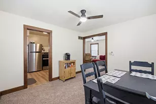 1908 24th St, Moline, IL 61265 - Photo 8