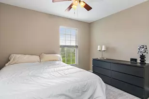 4077 Stratford Ln, Carpentersville, IL 60110 - Photo 16
