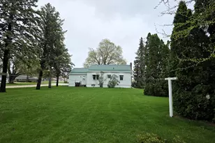 60 Grove St, Prophetstown, IL 61277 - Photo 12