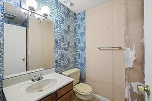 707 N Gray St, Sidell, IL 61876 - Photo 20