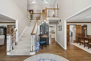 721 Burgess Hill Rd, Naperville, IL 60565 - Photo 2