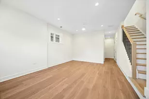 3319 S Prairie Ave, Chicago, IL 60616 - Photo 24