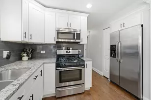 6425 W 64th St, Chicago, IL 60638 - Photo 8
