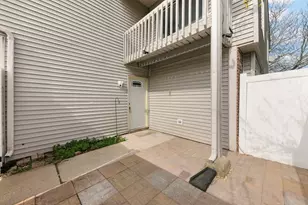 9E Fernwood Dr, Bolingbrook, IL 60440 - Photo 20