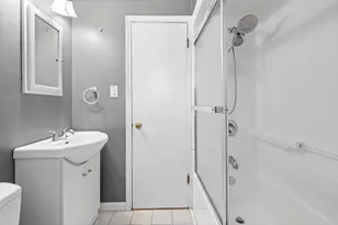 627 E Davis St, Arlington Heights, IL 60005 - Photo 16
