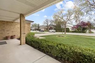 1274 Biscayne Dr, Elk Grove Village, IL 60007 - Photo 40