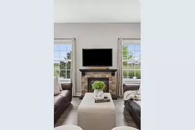 1010 Sears Circle, Elburn, IL 60119 - Photo 4