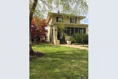 1517 E Olive Street, Bloomington, IL 61701 - Photo 1