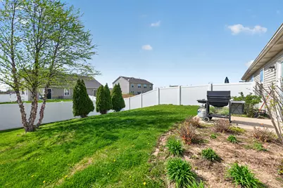 696 Vine Street, Hampshire, IL 60140 - Photo 12