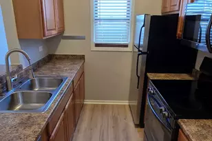 1361 Cunat Ct, Lake in the Hills, IL 60156 - Photo 10