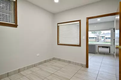 6811 W Higgins Avenue #B, Chicago, IL 60656 - Photo 20