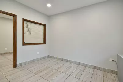 6811 W Higgins Avenue #B, Chicago, IL 60656 - Photo 18