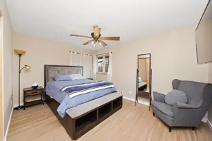 908 Curtis Ave, Joliet, IL 60435 - Photo 8