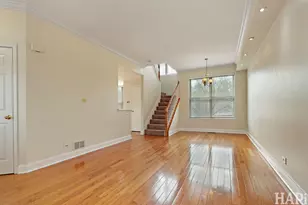 1901 Barnhill Dr, Mundelein, IL 60060 - Photo 2