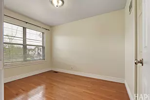 1901 Barnhill Dr, Mundelein, IL 60060 - Photo 14
