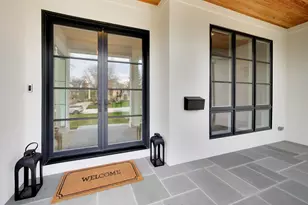 910 Allmen Ave, Hinsdale, IL 60521 - Photo 2