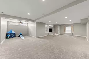 671 Sheffield Cir, Sugar Grove, IL 60554 - Photo 42
