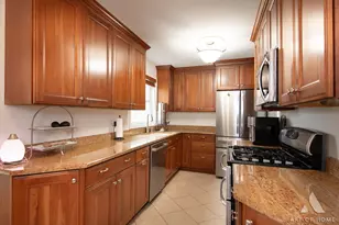 348 N Schiller St, Palatine, IL 60067 - Photo 8