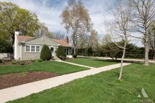 348 N Schiller St, Palatine, IL 60067 - Photo 2