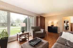 348 N Schiller St, Palatine, IL 60067 - Photo 6
