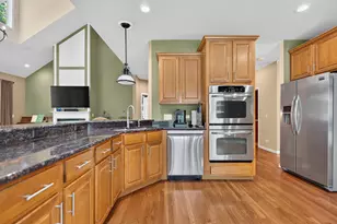 150 Orchards Pass, Bartlett, IL 60103 - Photo 12