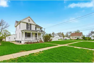 536 W Palace Row, Geneseo, IL 61254 - Photo 2