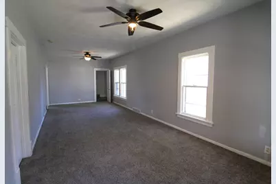 4519 4th Avenue, Moline, IL 51265 - Photo 2