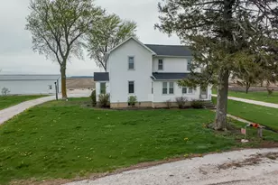 11323 N 1500 E Rd, Pontiac, IL 61764 - Photo 2
