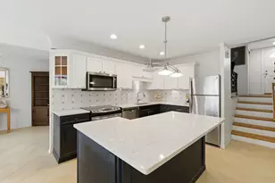 3 Robin Hood Ln, Northfield, IL 60093 - Photo 8