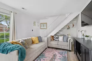 1171 Bunker Hill Ct, Wheaton, IL 60189 - Photo 12